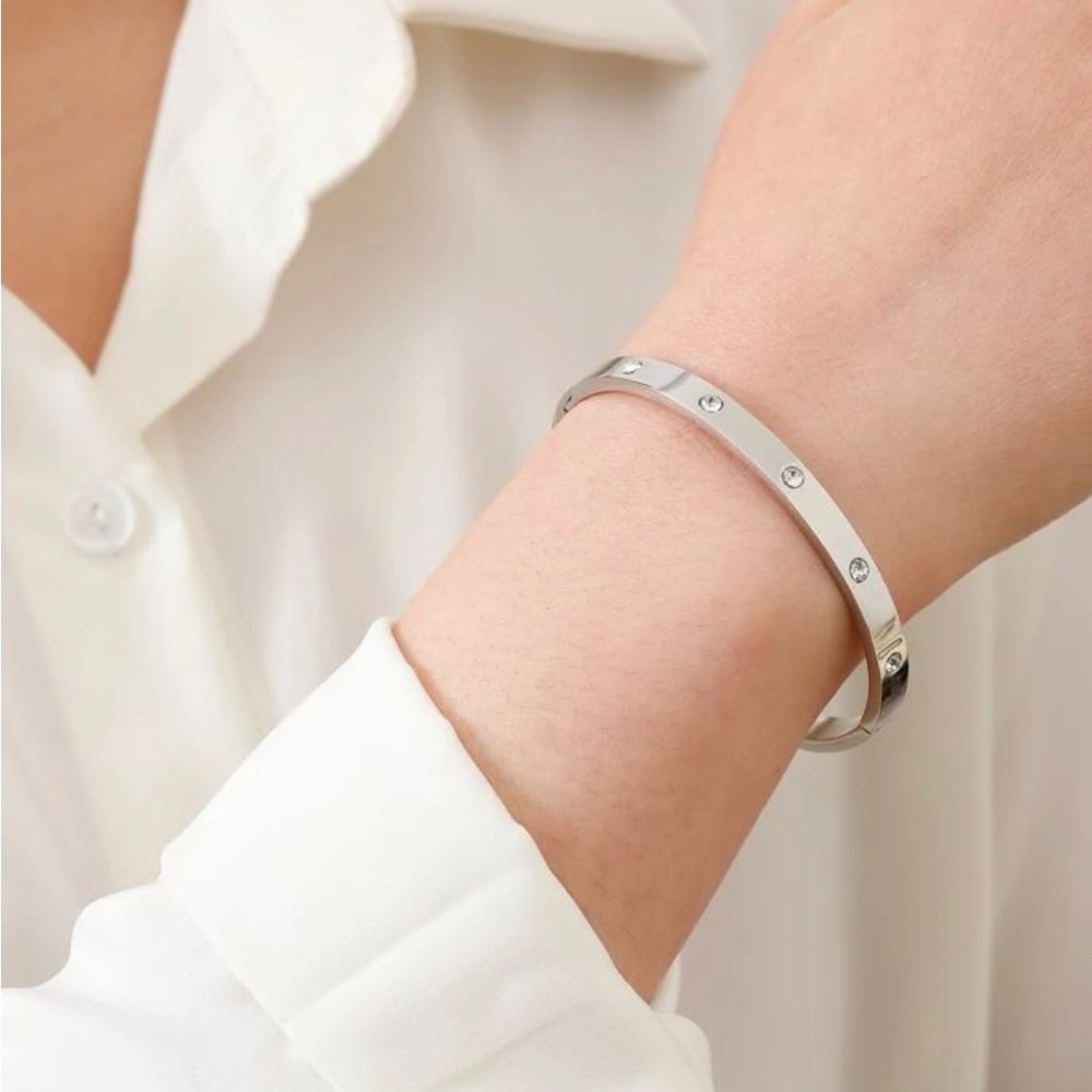 🔥OVAL BRACELET/BANGLE & RING🔥 - Picture 4 of 5